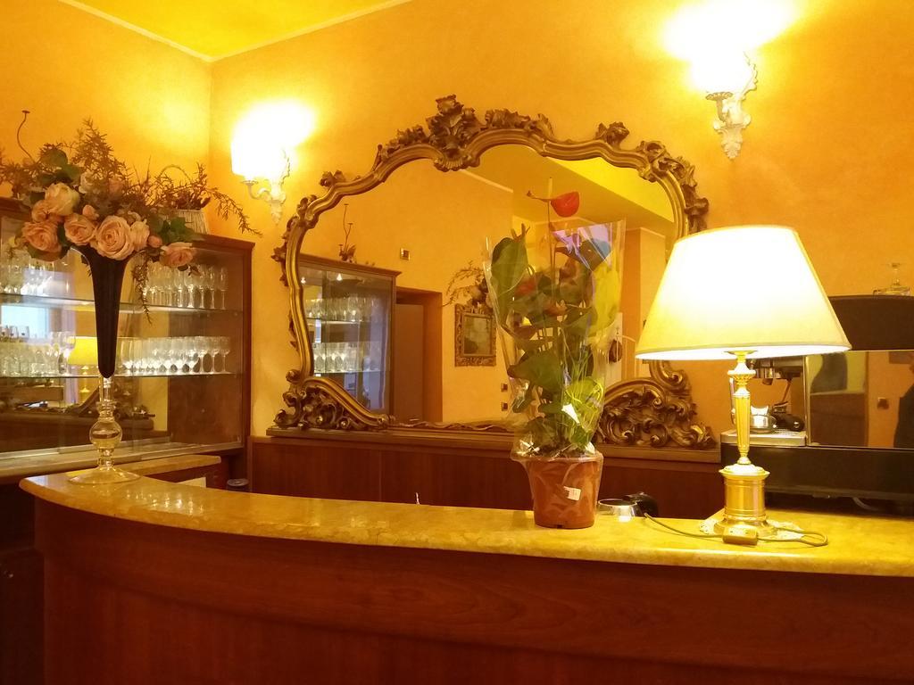 Hotel Boston Мілан Екстер'єр фото